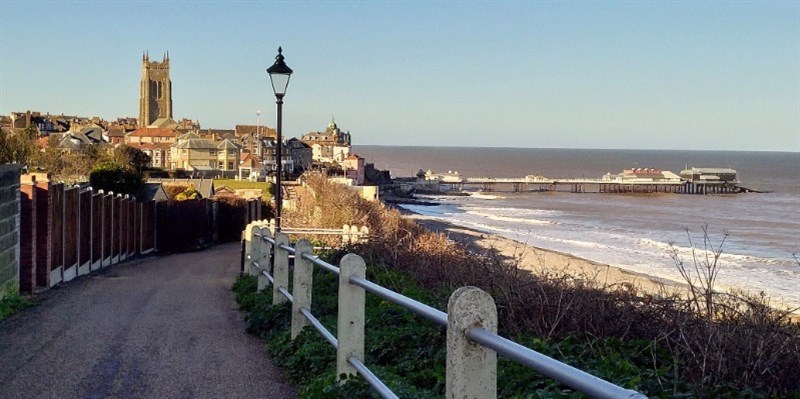 Cromer cliff path towards Overstrand